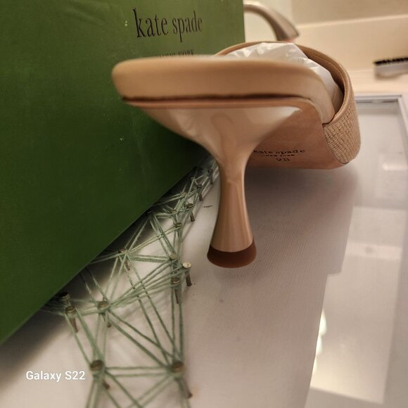 NIB Kate Spade Beige Woven Sandals - Picture 4 of 10